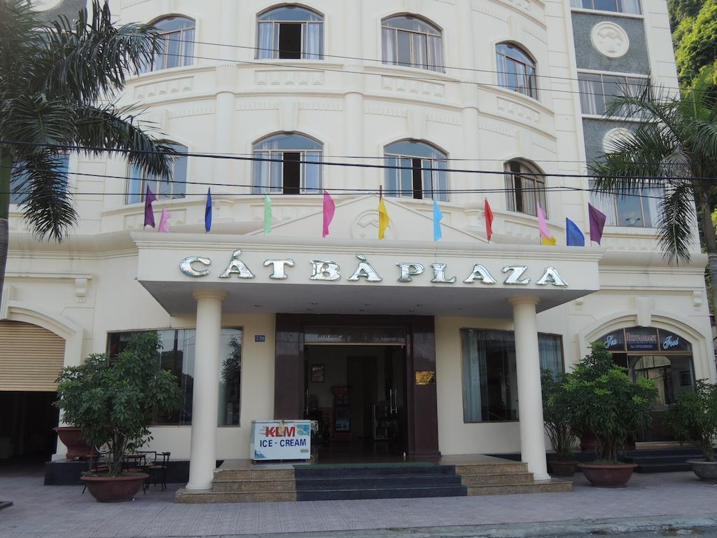Cat Ba Plaza Hotel Cat Ba Island Bagian luar foto